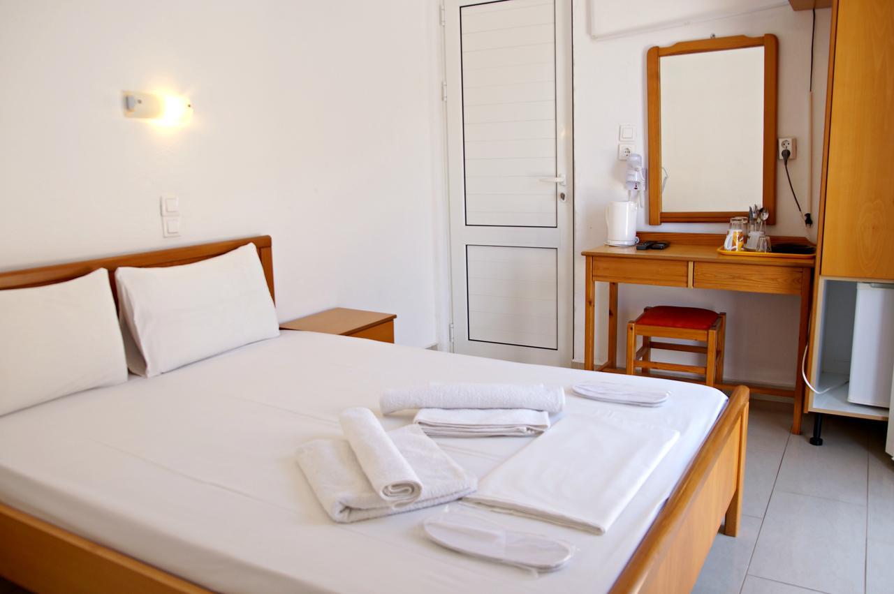 Madares Hotel Lutró Kültér fotó